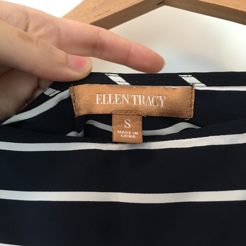 Ellen Tracy short sleeve top